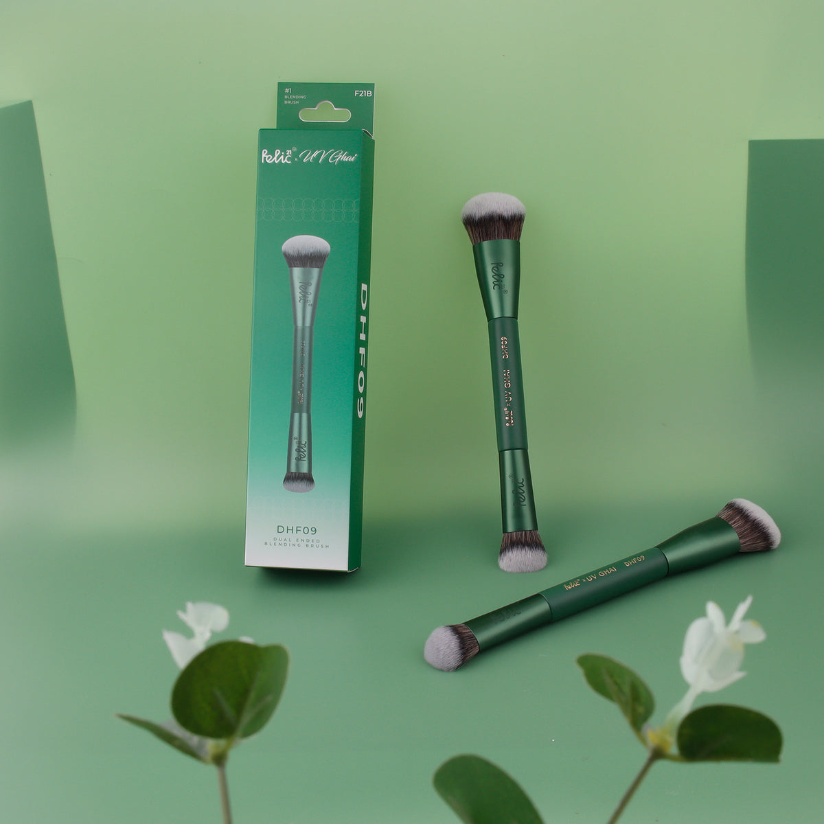 UV Ghai DHF09 Dual-Ended Blending Brush | 2-in-1 Makeup Brush
