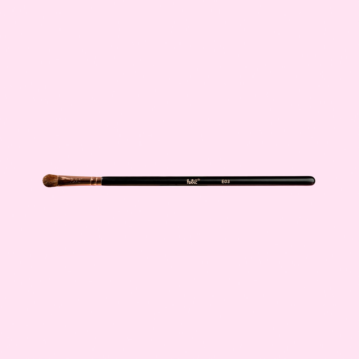 E03 Glitter Glide Medium Brush