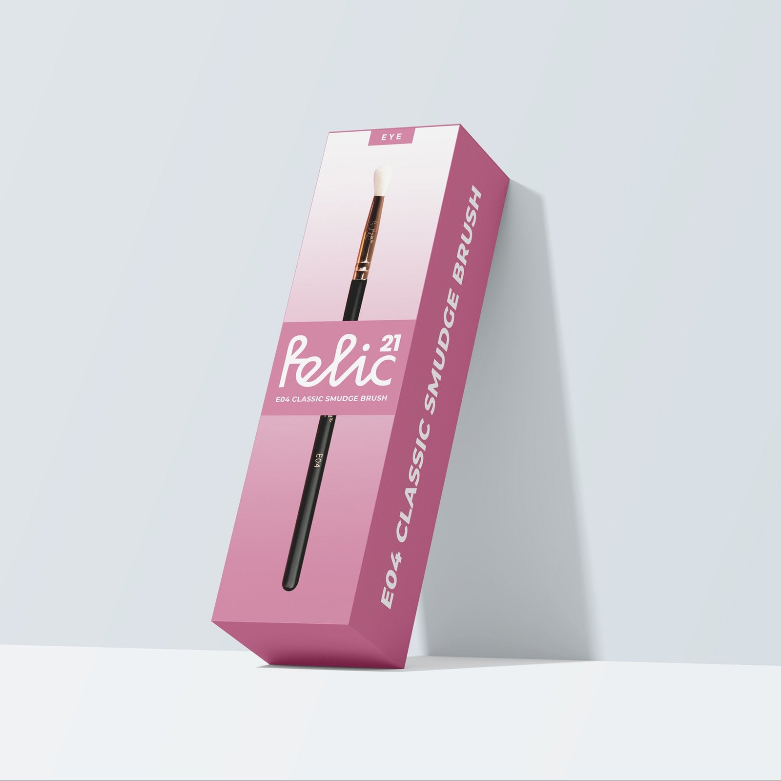 E04 Medium Shadow Brush