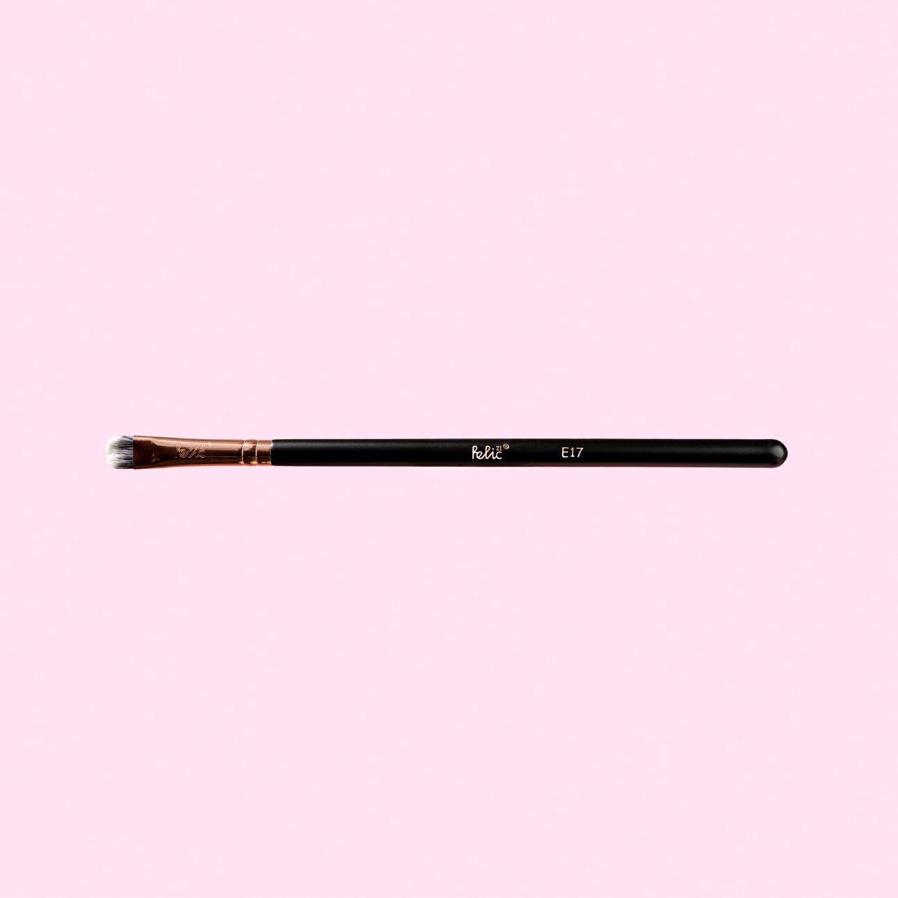 E17 Cut Crease Brush