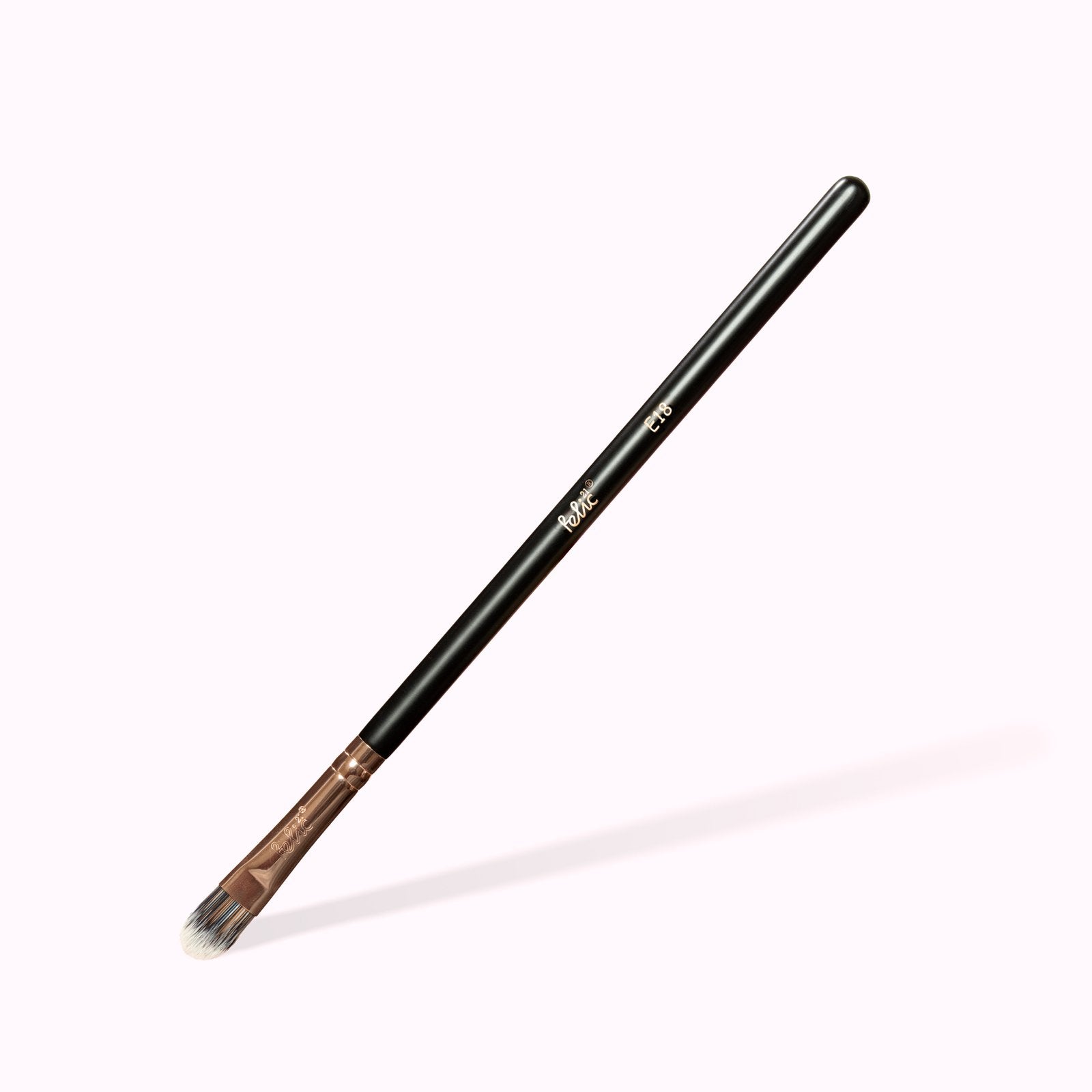 E18 Concealer Applicator Brush