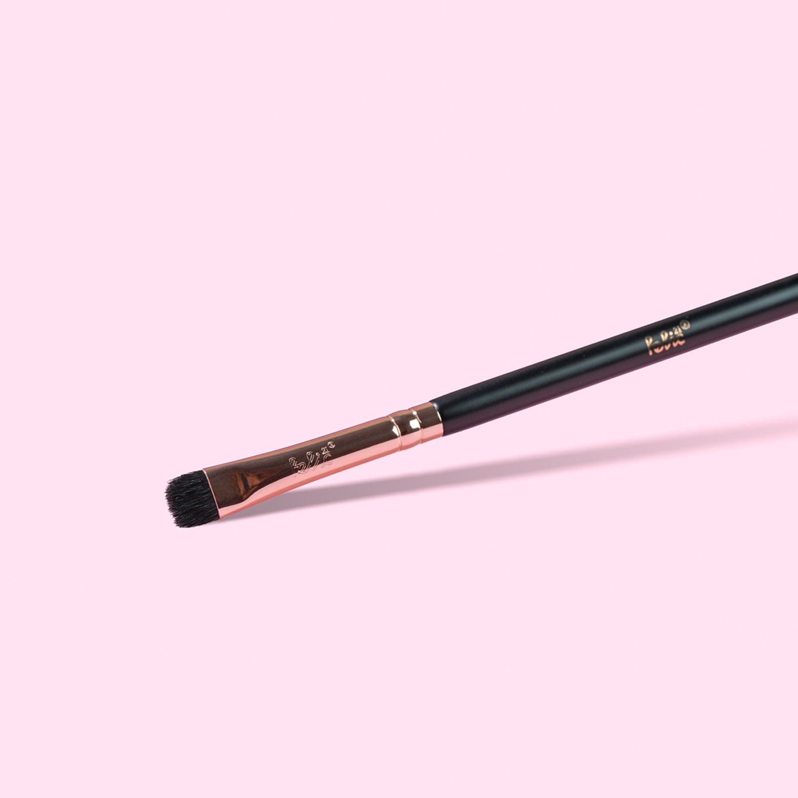 E22 Creme Pigment Applicator