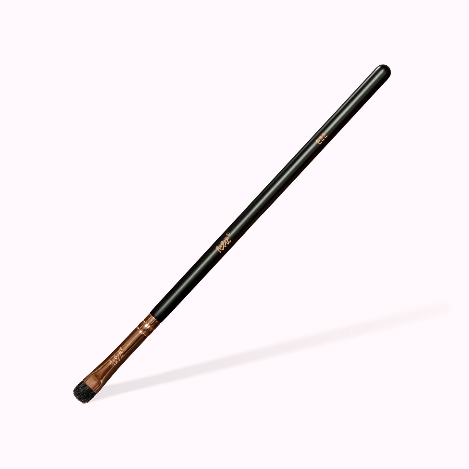 E22 Creme Pigment Applicator