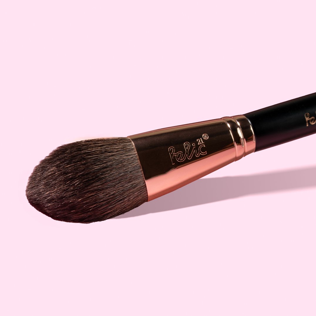 F15 Ultra Powder Brush