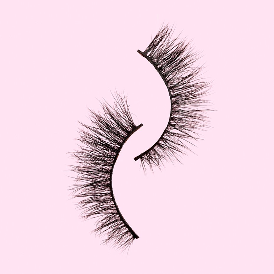 Ministry Of Lashes Classy