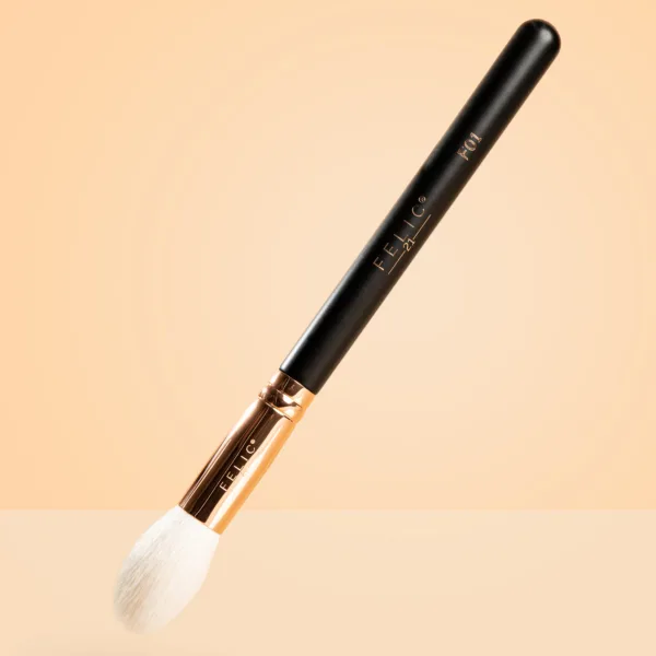 F01 POWDER BLUSHER BRUSH