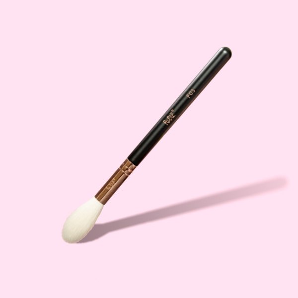 F03 Glow Curve Highlighter Brush