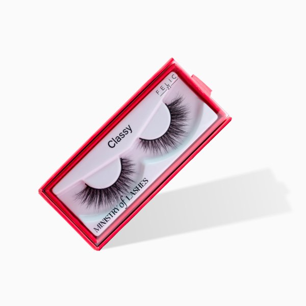 Ministry Of Lashes Classy